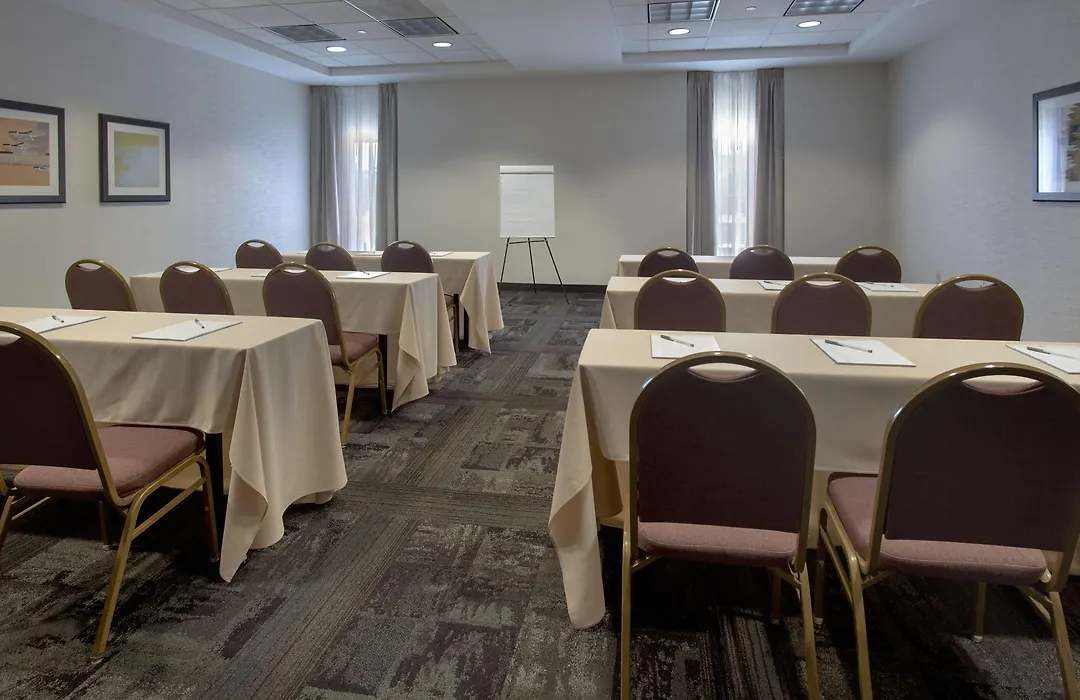 Hampton Inn Boston Logan Airport-1